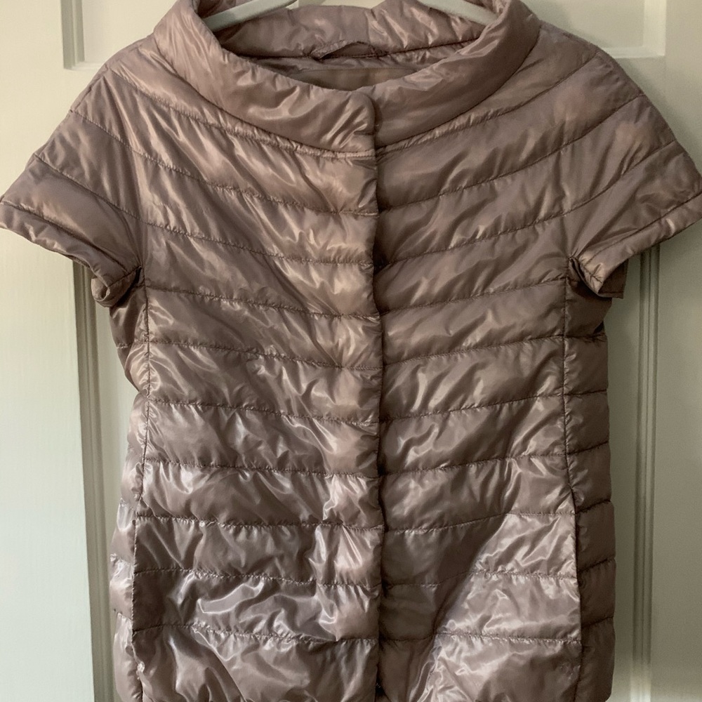 Lovely Herno short sleeved cape